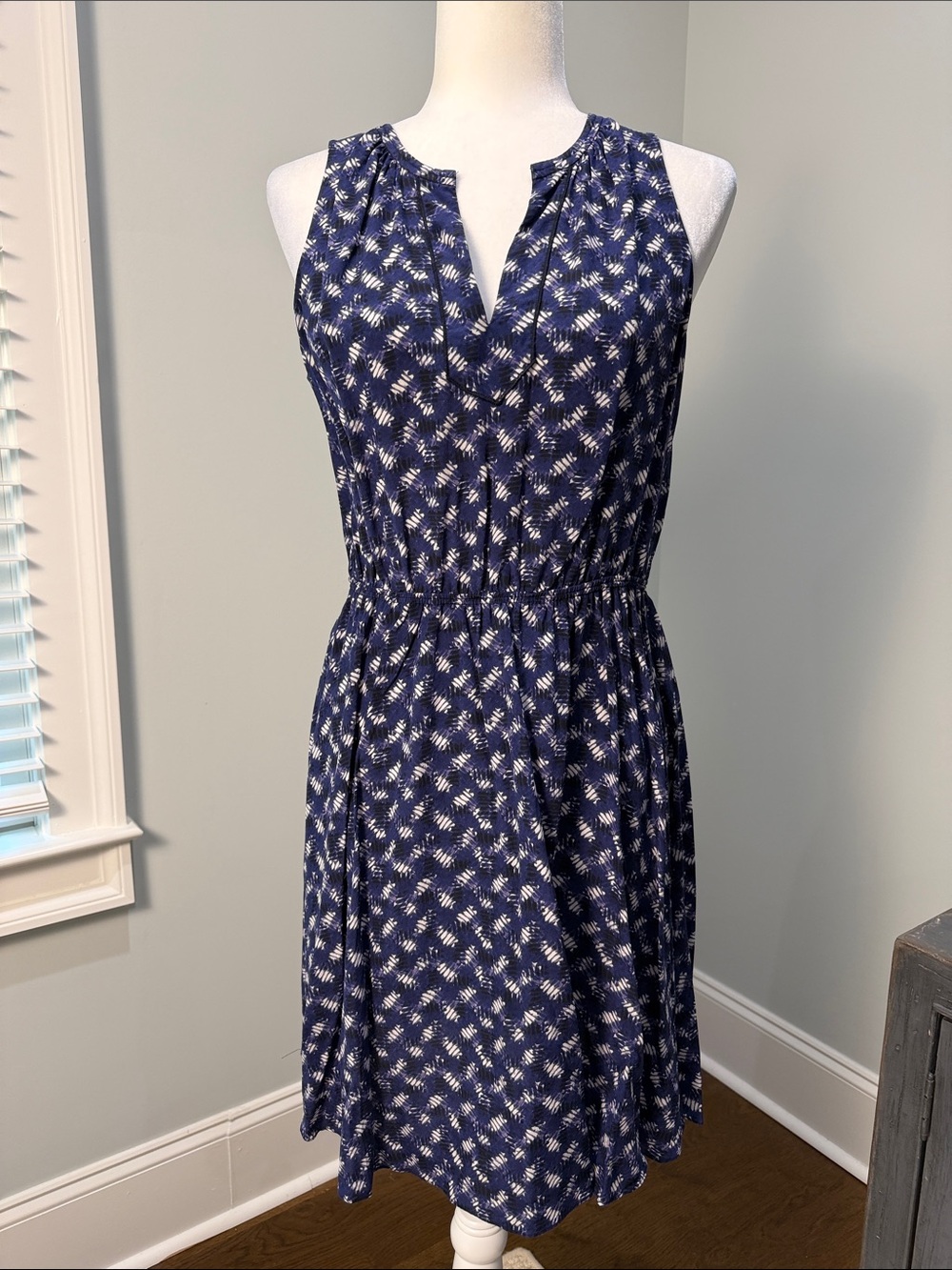 Rebecca Taylor 100% Silk Purple, Navy and White Printed Midi Dress. Size 6.